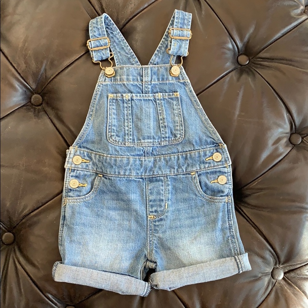Baby GAP shortalls